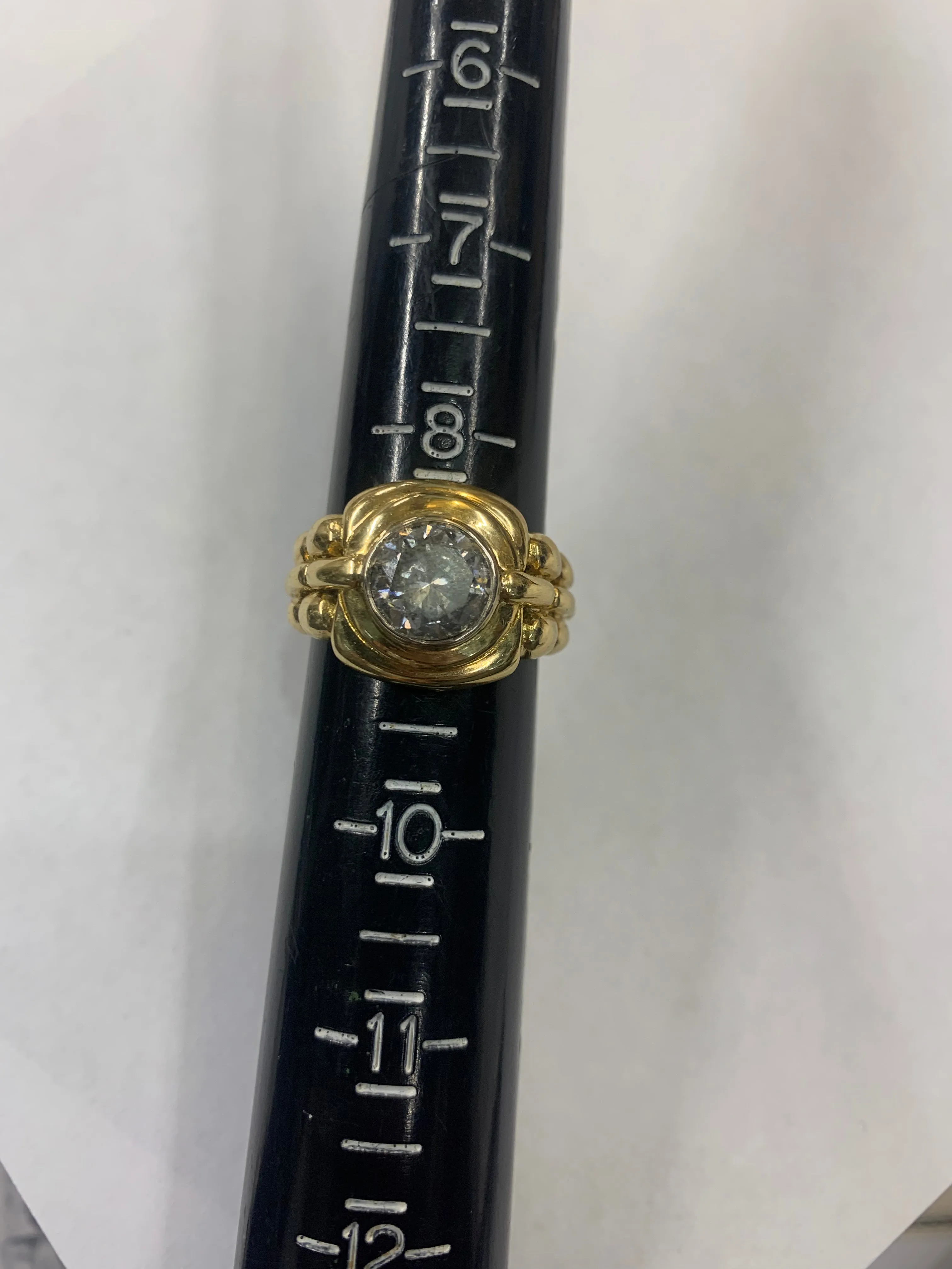 2.25 Ct DIAMOND & 18K GOLD, 17 GRAM DESIGNER RING UNISEX - $40K APR w/ CoA!!!