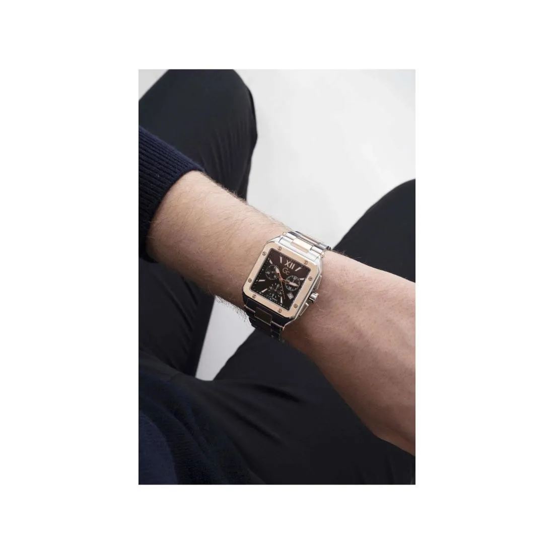 GC Men Black Dial 36 mm Analog Watch- Z08001G2MF