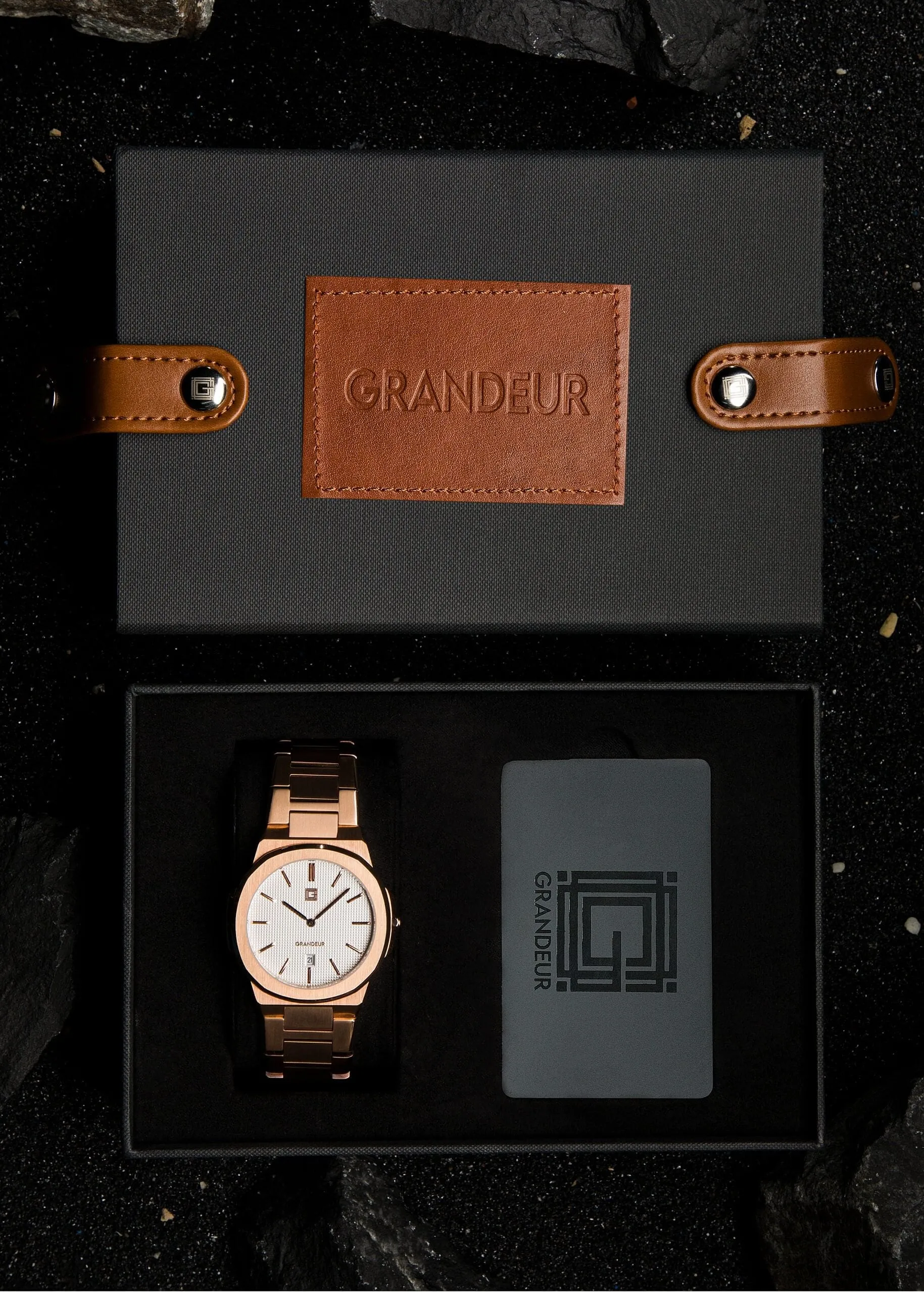 Grandeur Ultra Thin Stain Steel White/ Gold 40 MM Quartz Men