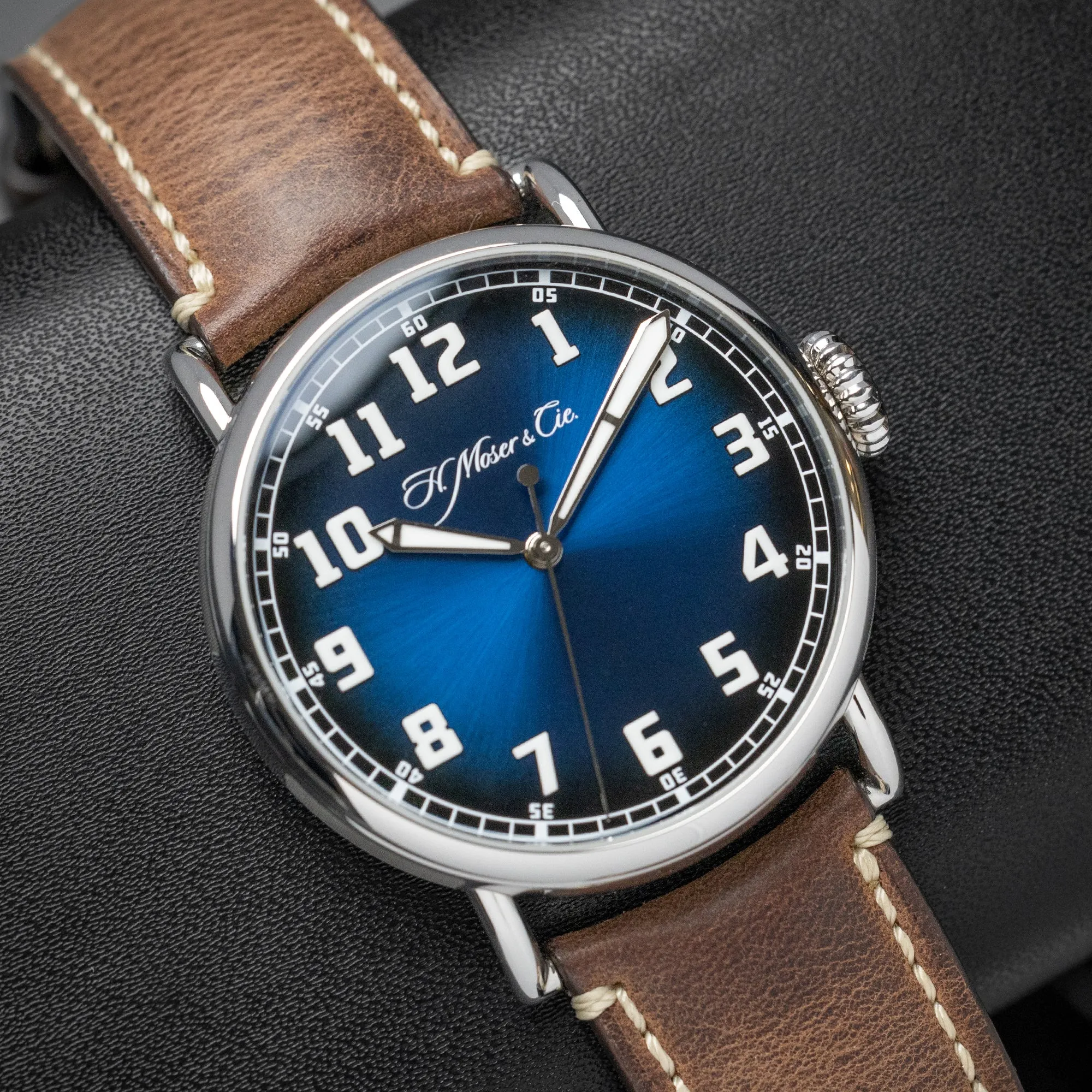 H.moser & Cie. Heritage Center Seconds 8200-1201