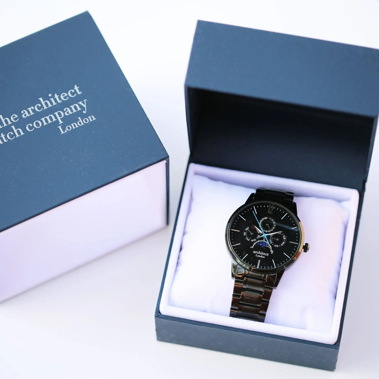 Men's Apollo Moonphase Enraved Watch in Black