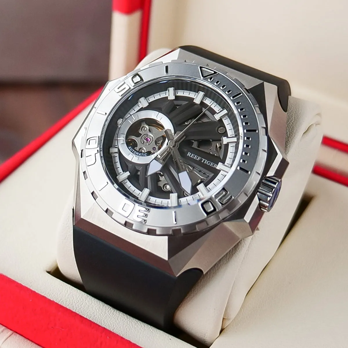 Reef Tiger/RT Men Sports Watches Skeleton Steel Automatic Mechanical Military Watches Leather Strap Relogio Masculino RGA6903-S
