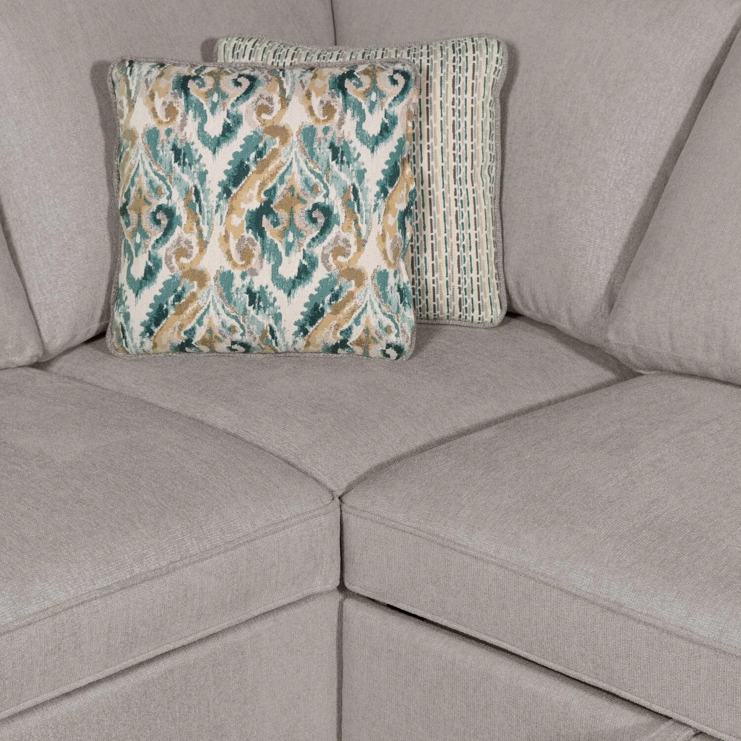 Valley 2-Piece Left-Facing Chenille Sectional - Grey