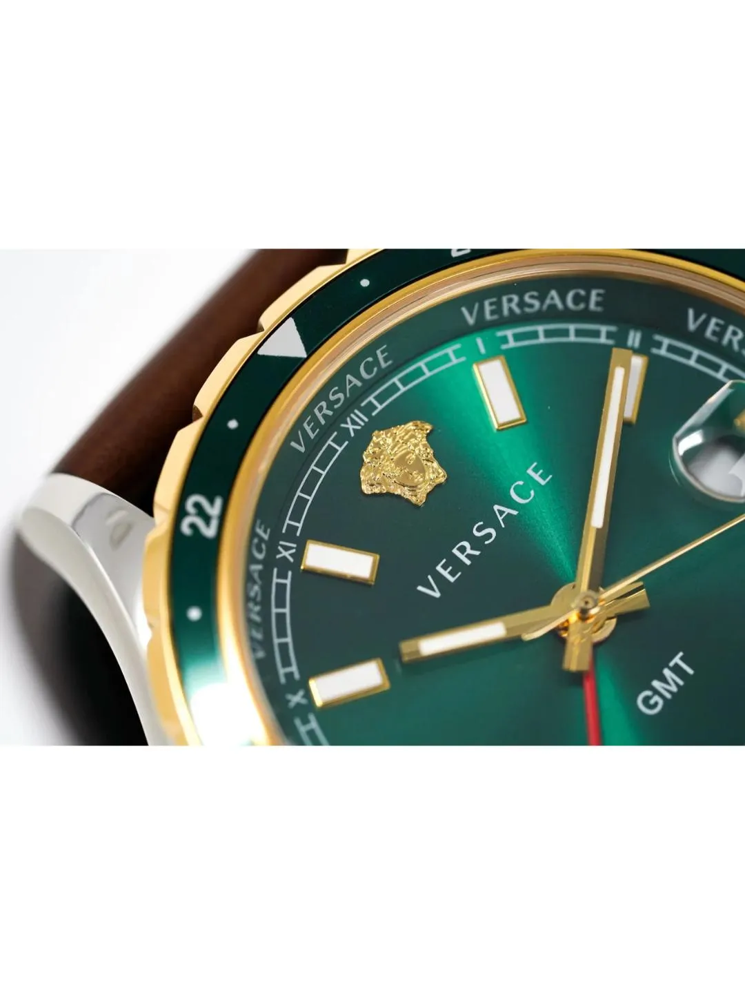 Versace Men 42 mm Green Dial Analog Watch - V11090017