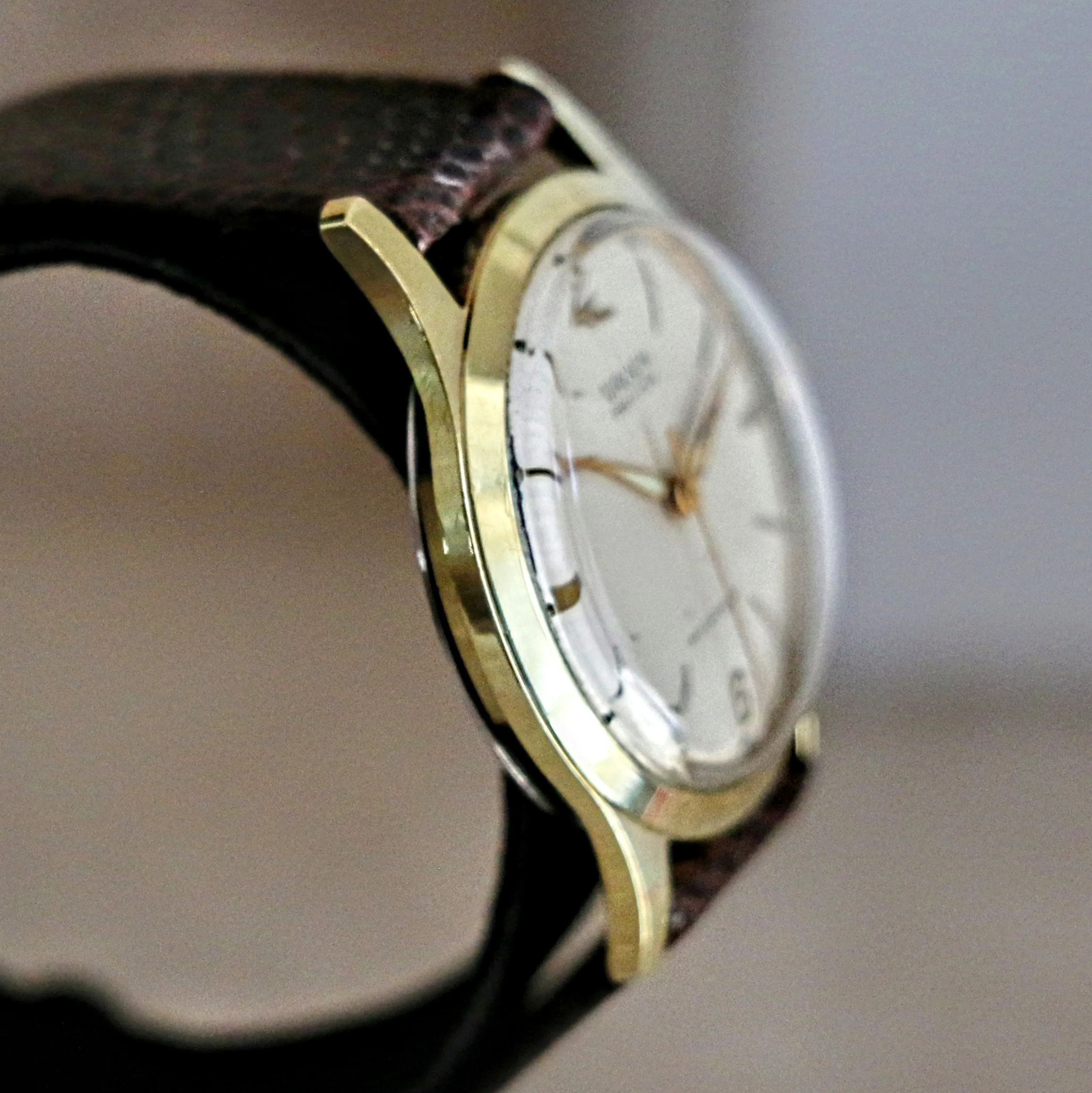 Vintage GRUEN Precision Wristwatch 17 Jewels Swiss Caliber N510SS Watch